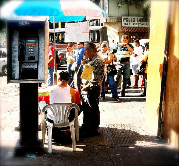 Öffentlich-privat telefonieren in Caracas / Venezuela